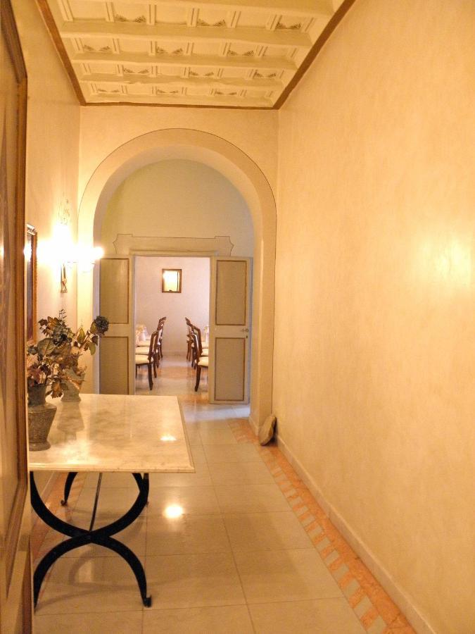 Residenza Al Corso Suites Рим Екстериор снимка